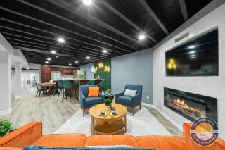 New Lake Como Retreat with Bar and Pool Table - 7
