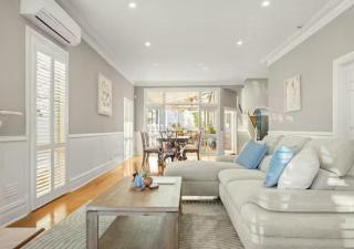 Coastal Heritage - Pool - 2 mins to Beach - 9