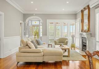 Coastal Heritage - Pool - 2 mins to Beach - 8