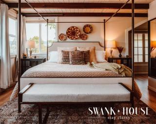 Swank House on Main St in Ashland - 9