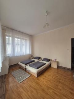 Mieszkanie - kawalerka - 4
