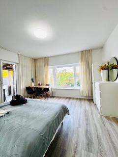 Cozy 2BR & LR House with 2 Terraces Near Museum Gugging - 1