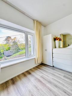 Cozy 2BR & LR House with 2 Terraces Near Museum Gugging - 2