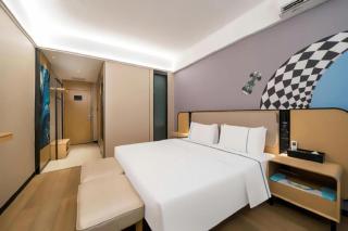 City Comfort Inn Huanggang Wuxue Bus Center - 1