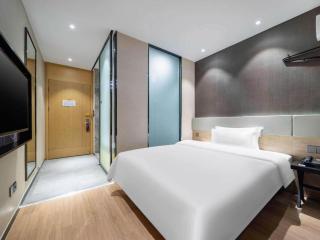 IU Hotels· Tianjin Houtai Chengjian University Haitai Industrial Park - Hanjiashu - 7