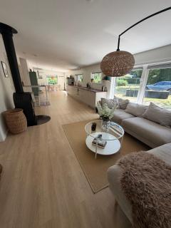 Modernised Cottage Near Woods And Beach - 0