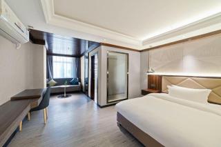 Borrman Hotel Zhongshan Henglan Xiyong - 9