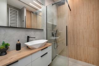 Comfortable Apartment with Air Conditioning and Parking by Noclegi Renters - 8