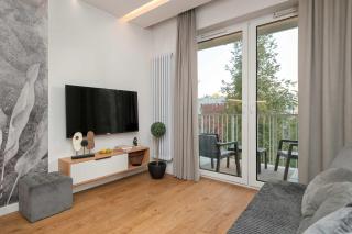 Comfortable Apartment with Air Conditioning and Parking by Noclegi Renters - 0