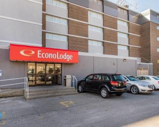 Econo Lodge Smiths Falls - 7