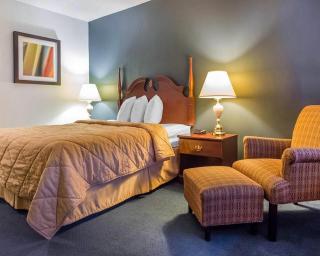 Econo Lodge Smiths Falls - 3