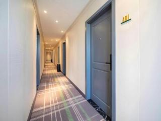 City Comfort Premier Hotel Guangzhou Tower Chigang Metro Station Pazhou Exhibition - 0