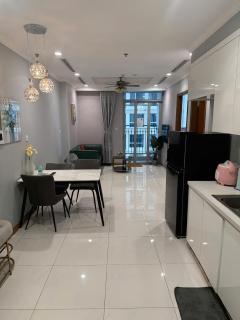 Landmark City View Apartment - 8