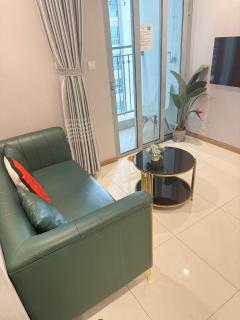 Landmark City View Apartment - 6