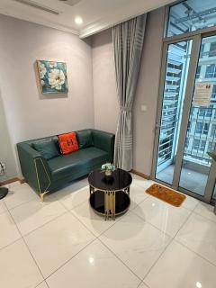Landmark City View Apartment - 4