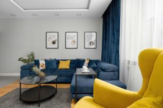 Spacious Apartment in Kielce with Workspace by Noclegi Renters - 3