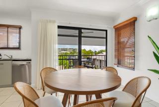 Bluewater Duo - Lagoon Views & Pool by Trinity Beach - Trinity Beach - 2