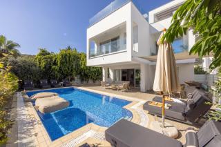 Fig Tree Bay Residences 4 - 9