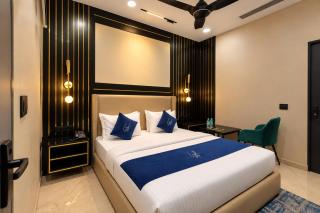 Aquila Grand Suites - Noida Sector 136 - 9