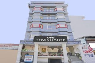 Townhouse Jai Guru Ji Nearest Merceds Benz Sector 11 - 1