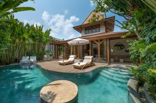 Villa Pande - 3BR with Lagoon Pool & Sauna Retreat - 0