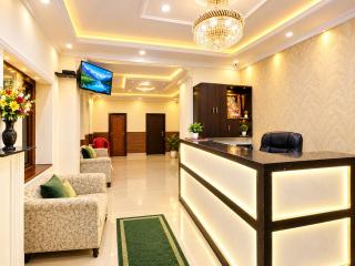MALL ROAD - LAKE VIEW Hotel Bhuvan Residency - CRBG NAINITAL- Premium Hotel Stay with Spacious Rooms - 3