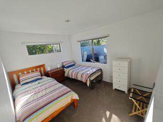 Relax away on Quail Way - 7