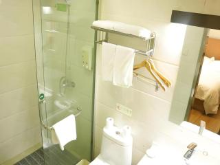 GreenTree Inn Anqing Renmin Road Commercial Street Express Hotel - 2