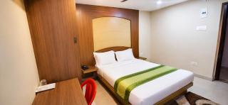 Hotel Devagiri Luxuary Palace - PARK BHUBANESHWAR - Premium Hotel Stay With Elegant Rooms & Modern Guest Facilities & Near Railway Station - A FAMILY HOTEL - 5