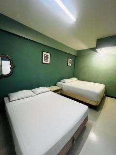 Dreamwave Resort Laguna - 2