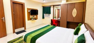 Hotel Devagiri Luxuary Palace - PARK BHUBANESHWAR - Premium Hotel Stay With Elegant Rooms & Modern Guest Facilities & Near Railway Station - A FAMILY HOTEL - 1