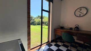 Fairway Suite 2 - 8