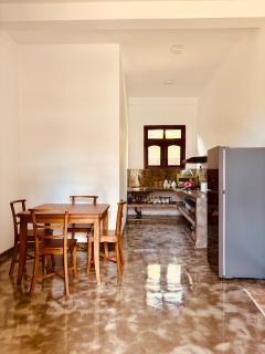 Three Turtle Rooms & Apartment - 4