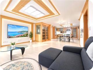 Family & Group Retreat Walk to Hongdae, 4BR, 2BA - Seul - 9