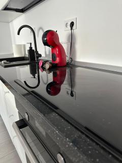 Romantic Red Apartment AXS - 9