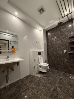 Top city1 8km from international airport Islamabad - 4