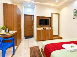 MAHAKAL Hotel Mukunda gvdm ujjain - Near Railway Station - Mahakal Temple # All Room AC - A FAMILY HOTEL - 5