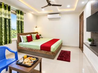 Hotel Sumitra Nandan Shalimar Homestay Near Shree Mahakal Temple & Railway Station - 4