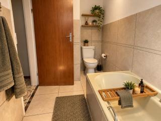 33 The Olive Suite - 1