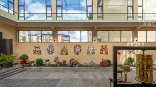 Floral Hotel Vista Seek Oxygen-Rich View Hotel Songzanlin Scenic Area Branch - 5