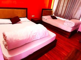 Shree RadhaKrishna Hotel - 5