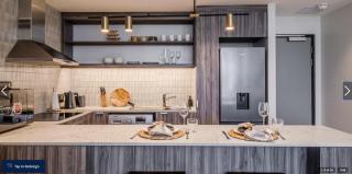 715 Foreshore Place Luxury Apartment-Cape Town CBD - 2