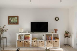 Beachfront Architect-Designed Home with Parking - 2