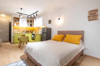 Studio Starlight 10 - 8