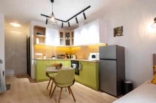 Studio Starlight 10 - 1