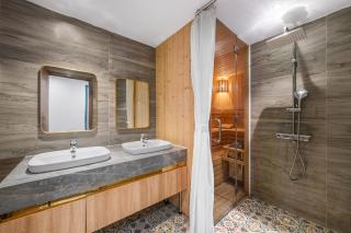 ELC Dana House Residence - Da Nang - 3