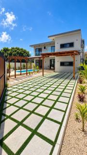 Modern 4BR Villa with Private Pool - Calodyne - 1