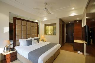 Perfectstayz Premium Grand Inn Near Candolim Beach - 6