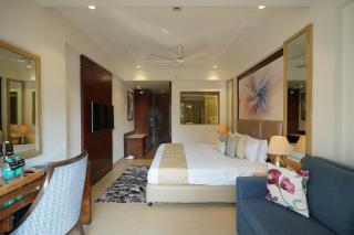 Perfectstayz Premium Grand Inn Near Candolim Beach - 4