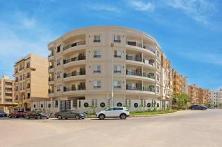Travelholic Residence Near Mivida - 9